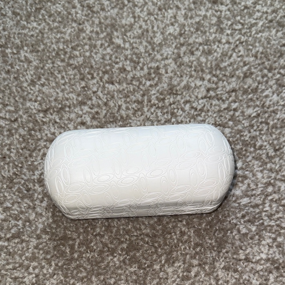 White Oakley Case